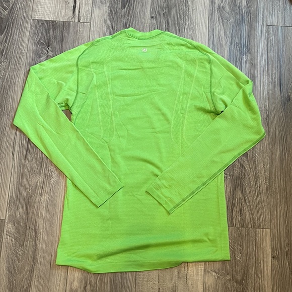 Lululemon Metal Vent Tech LS - Picture 3 of 4